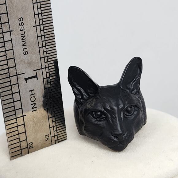 Salem Black Metal Kitty Cat Ring - Picture 10 of 10